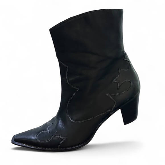 VINTAGE PAUL GREEN Western Cowboy Cowgirl Black Leather Pointed Toe Ankle Boots - Picture 2 of 16